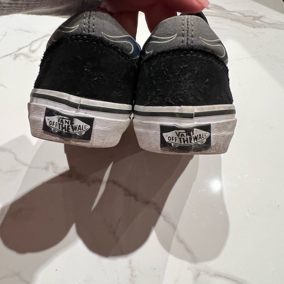 vans - Picture 4 of 7